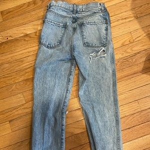 Revice Jeans w/ butt rip
